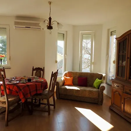 For Families Apartment Pakostane